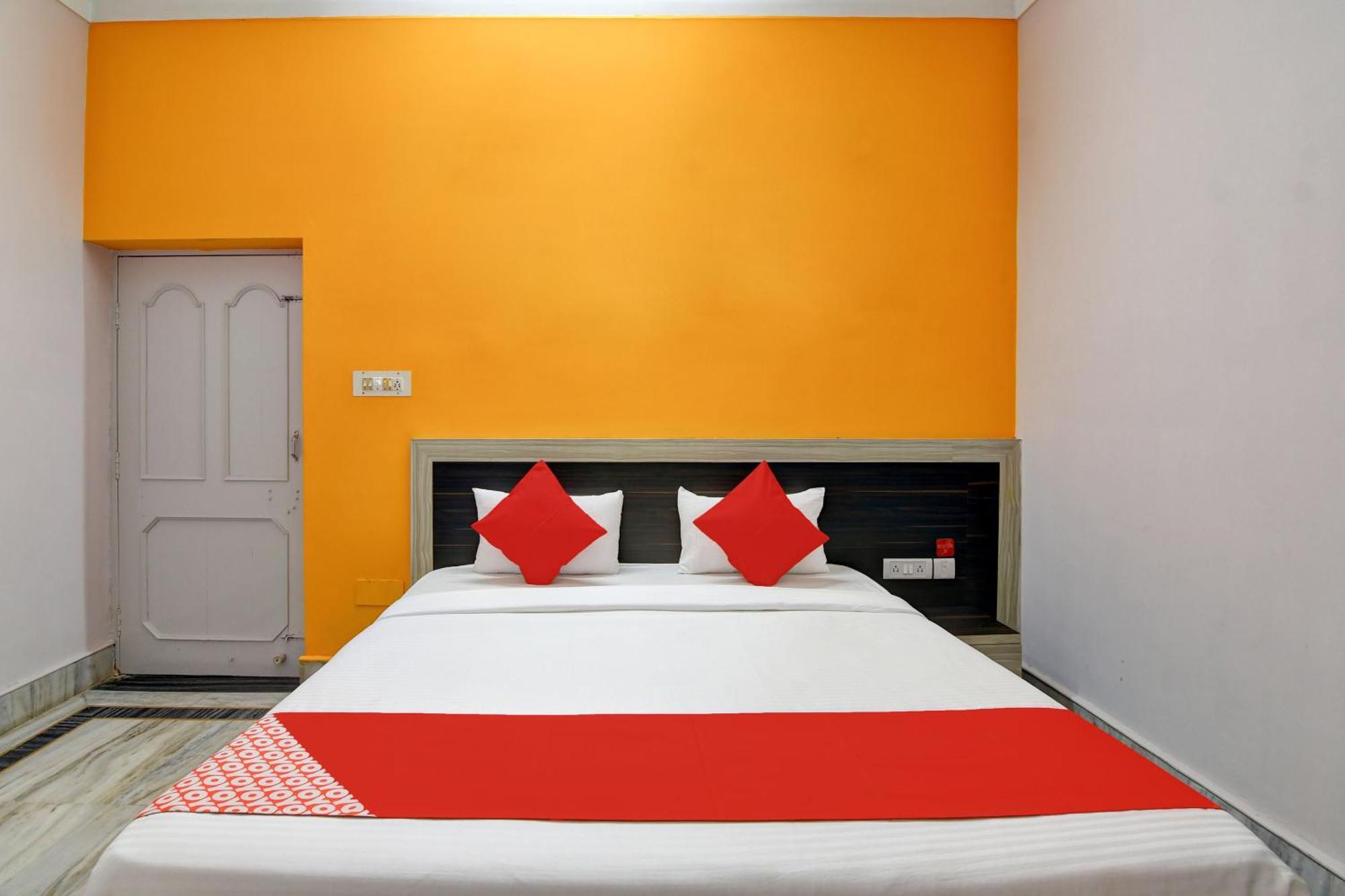 Hotel O Pramod Residency Бхубанешвар Екстериор снимка