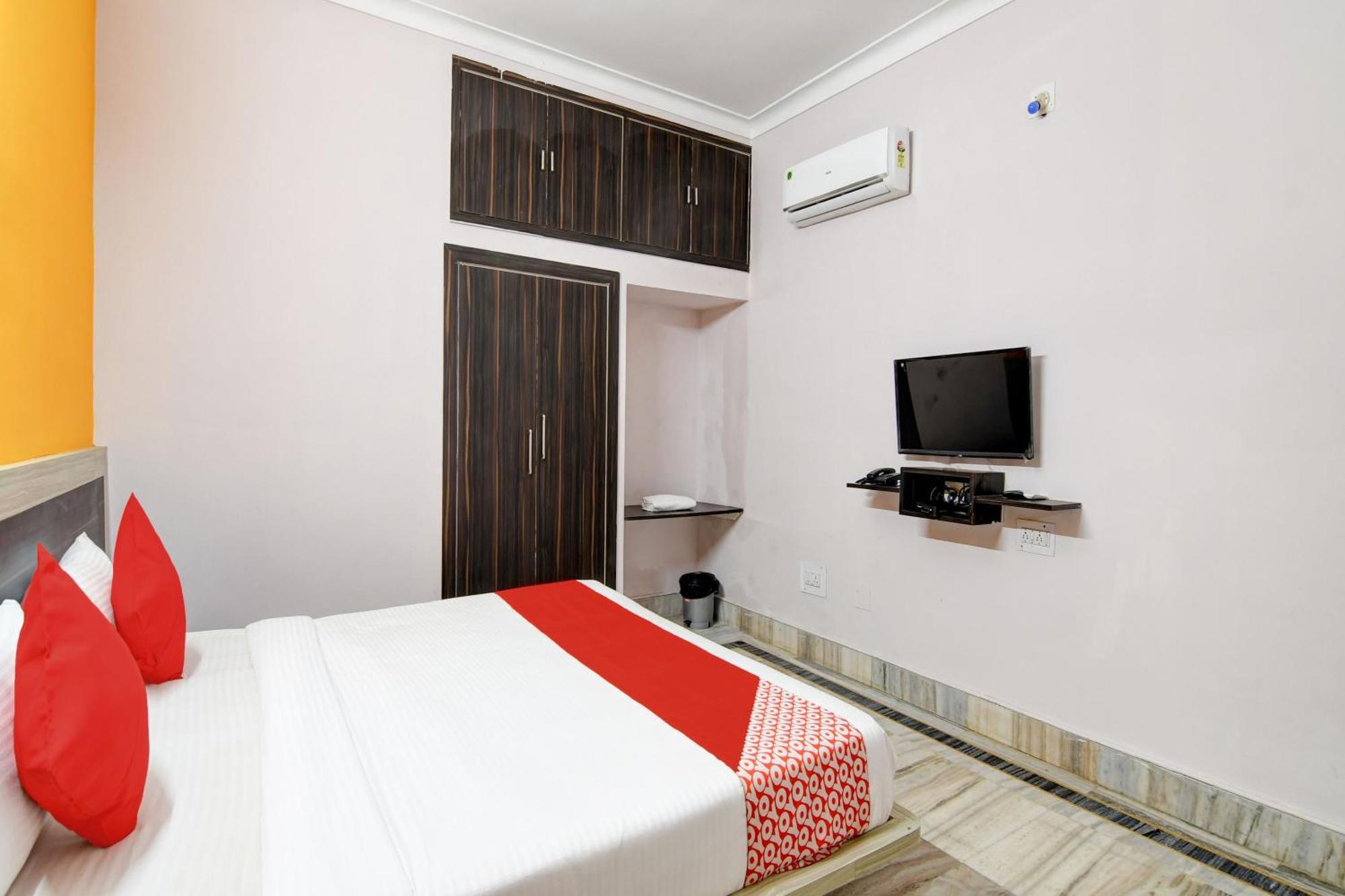 Hotel O Pramod Residency Бхубанешвар Екстериор снимка